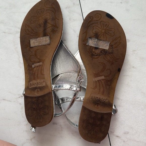 BAMBOO Rhinestone Sandals - size 6 - Picture 3 of 3